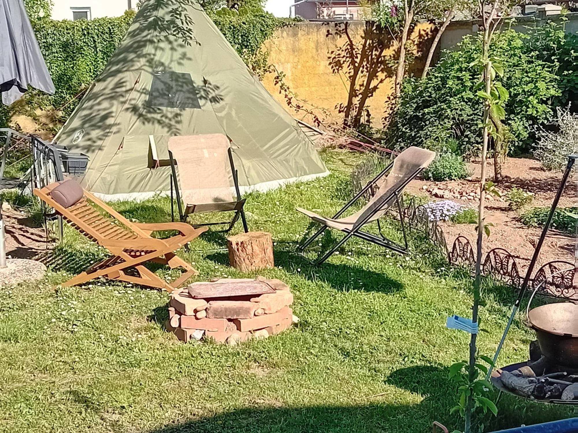 Camping Under The Walnut In Your Own Tent On A Shared Lot And Shared Bathroom Ljubljana Luaran gambar